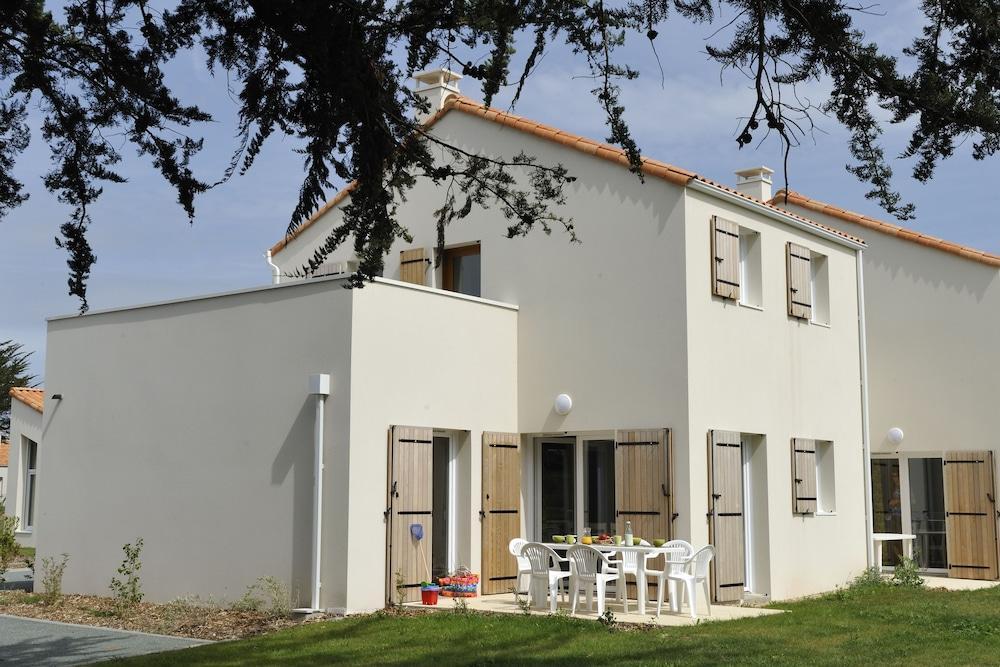 Residence Nemea Les Grands Rochers Les Sables-dʼOlonne Exteriör bild