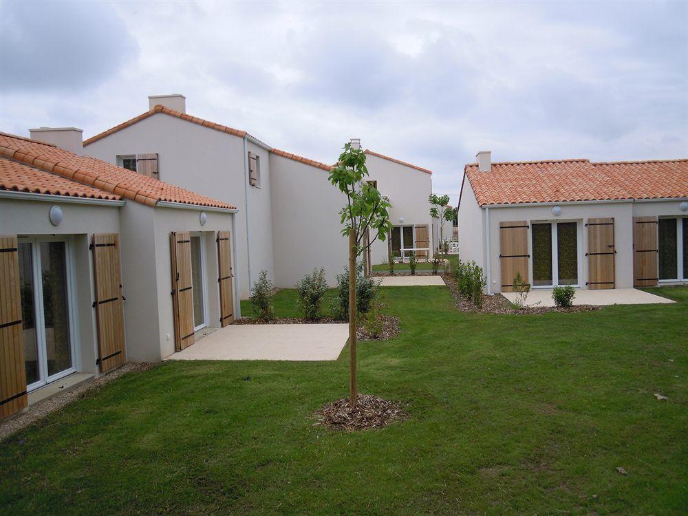 Residence Nemea Les Grands Rochers Les Sables-dʼOlonne Exteriör bild