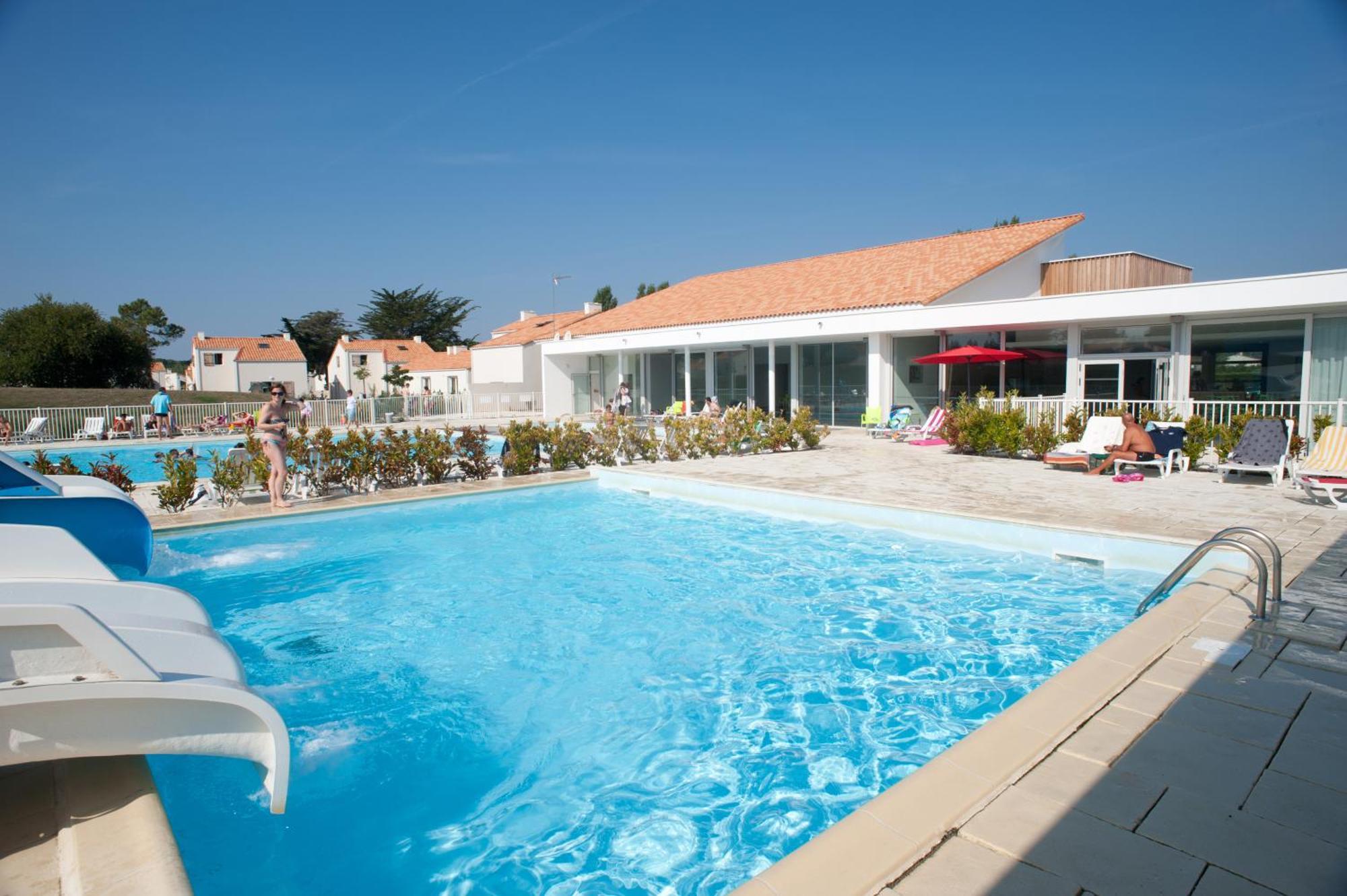 Residence Nemea Les Grands Rochers Les Sables-dʼOlonne Exteriör bild