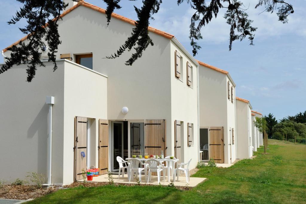 Residence Nemea Les Grands Rochers Les Sables-dʼOlonne Exteriör bild